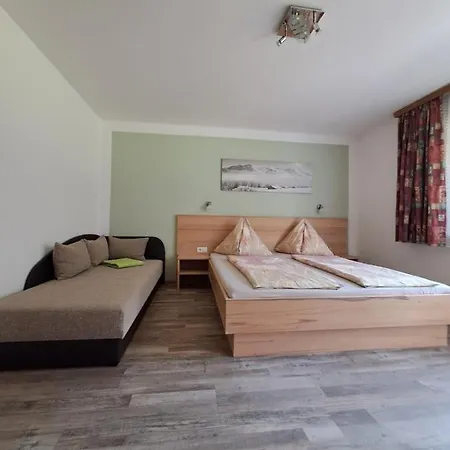 Haus Florian Apartamento